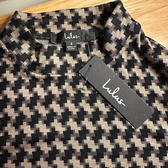 Lulus mock neck dress - Picture 3 of 3